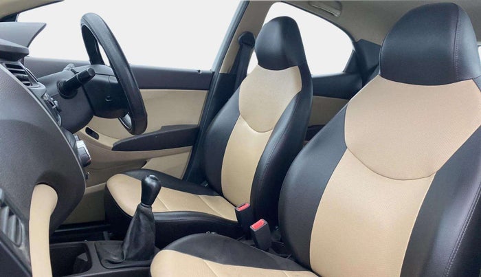 2016 Hyundai Eon ERA +, Petrol, Manual, 13,715 km, Right Side Front Door Cabin