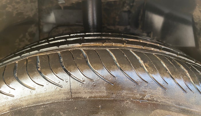 2021 Tata NEXON XZA PLUS SUNROOF PETROL, Petrol, Automatic, 70,641 km, Right Front Tyre Tread