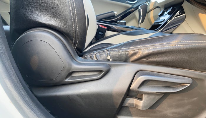 2021 Tata NEXON XZA PLUS SUNROOF PETROL, Petrol, Automatic, 70,641 km, Driver Side Adjustment Panel