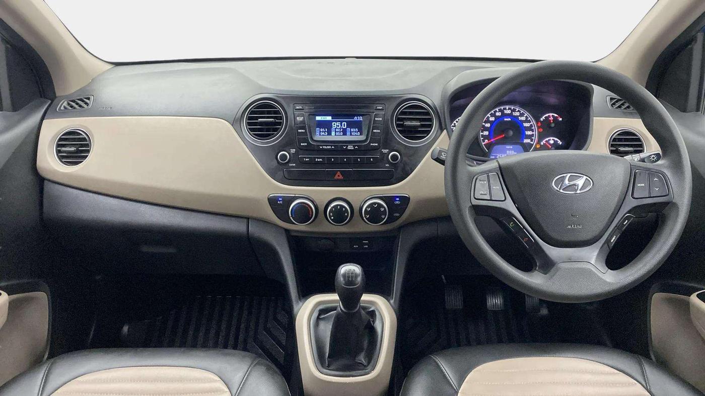 2019 Hyundai Grand i10 MAGNA 1.2 KAPPA VTVT, Petrol, Manual, 26,110 km, Dashboard