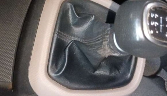 2019 Hyundai Grand i10 SPORTZ 1.2 KAPPA VTVT, Petrol, Manual, 50,355 km, Gear lever - Boot cover slightly torn