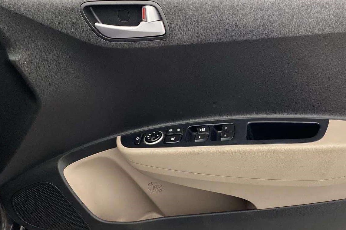 2019 Hyundai Grand i10 SPORTZ 1.2 KAPPA VTVT, Petrol, Manual, 50,355 km, Driver Side Door Panels Control