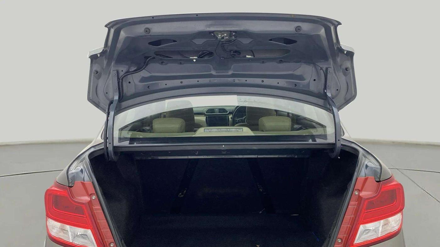 2018 Maruti Dzire ZXI PLUS, Petrol, Manual, 76,983 km, Boot Door Open