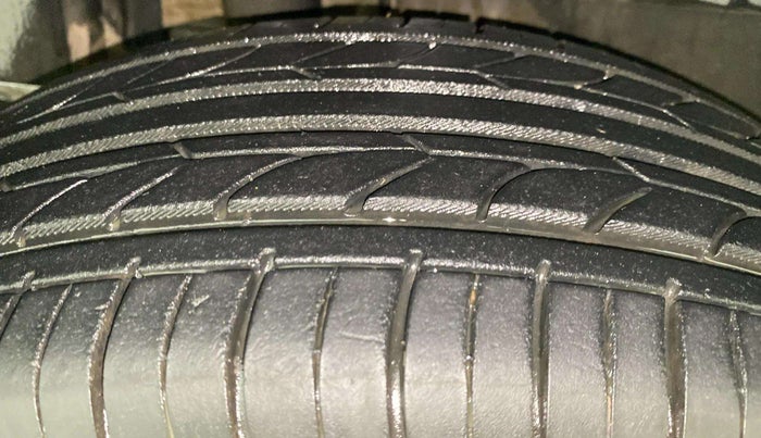 2018 Maruti Dzire ZXI PLUS, Petrol, Manual, 76,983 km, Right Rear Tyre Tread