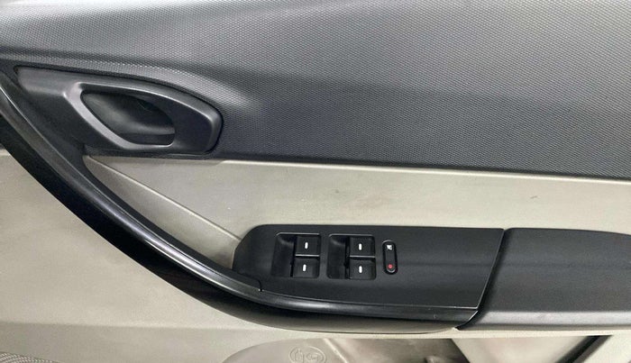 2016 Tata Tiago XM PETROL, Petrol, Manual, 52,875 km, Driver Side Door Panels Control