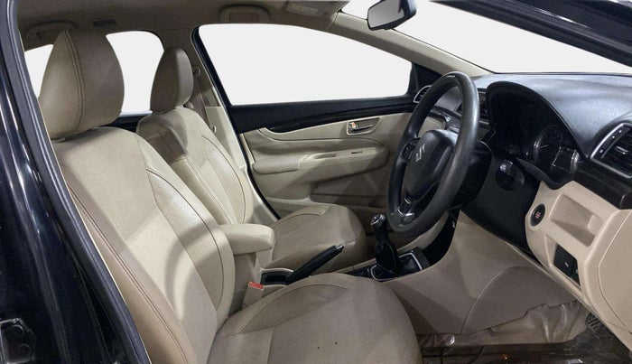 2015 Maruti Ciaz ZXI, Petrol, Manual, 74,154 km, Right Side Front Door Cabin