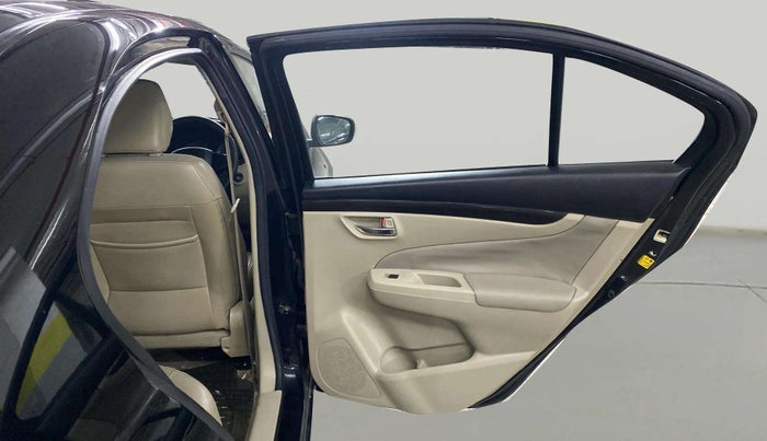 2015 Maruti Ciaz ZXI, Petrol, Manual, 74,154 km, RHS Rear Door