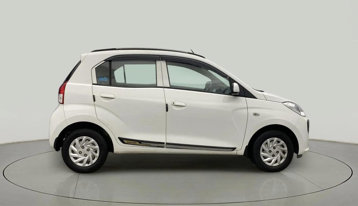 2022 Hyundai NEW SANTRO MAGNA, Petrol, Manual, 29,893 km, Right Side View