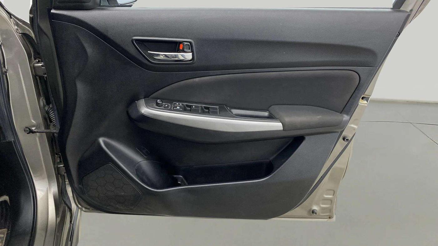 2018 Maruti Swift ZXI PLUS, Petrol, Manual, 25,090 km, Driver Side Door Panels Control