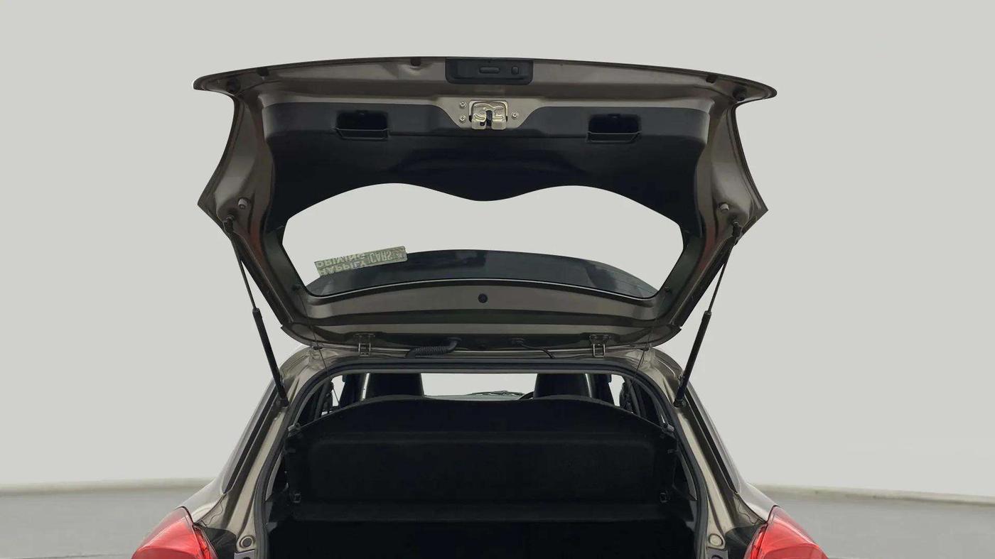 2018 Maruti Swift ZXI PLUS, Petrol, Manual, 25,090 km, Boot Inside