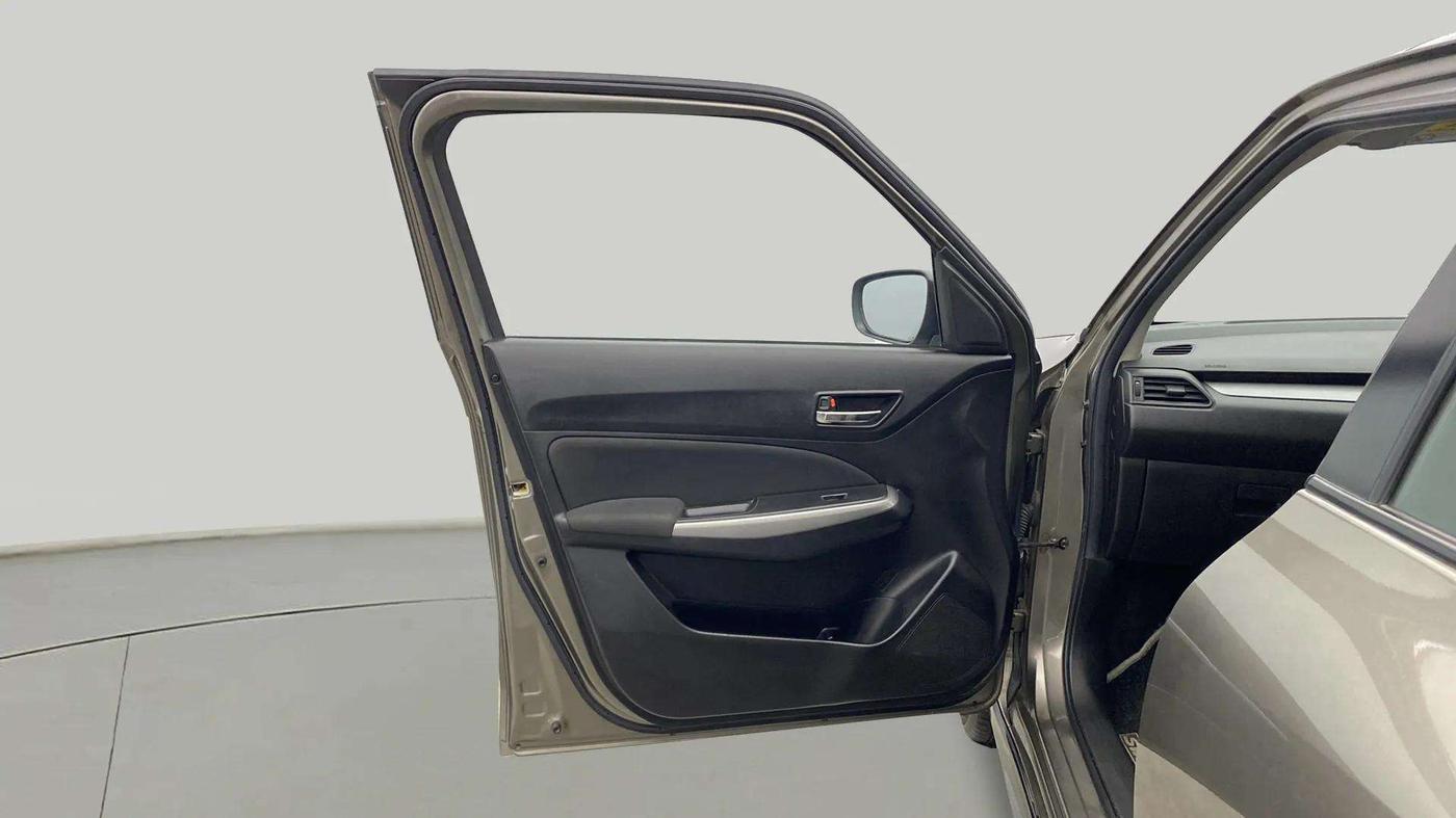 2018 Maruti Swift ZXI PLUS, Petrol, Manual, 25,090 km, LHS Front Door