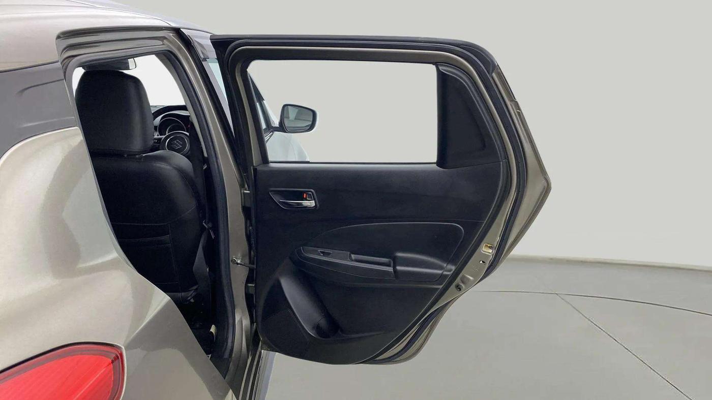 2018 Maruti Swift ZXI PLUS, Petrol, Manual, 25,090 km, RHS Rear Door
