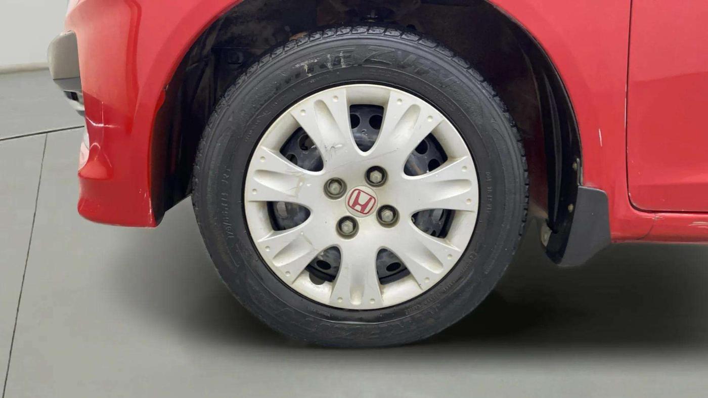 2013 Honda Brio S MT, Petrol, Manual, 34,471 km, Left Front Wheel