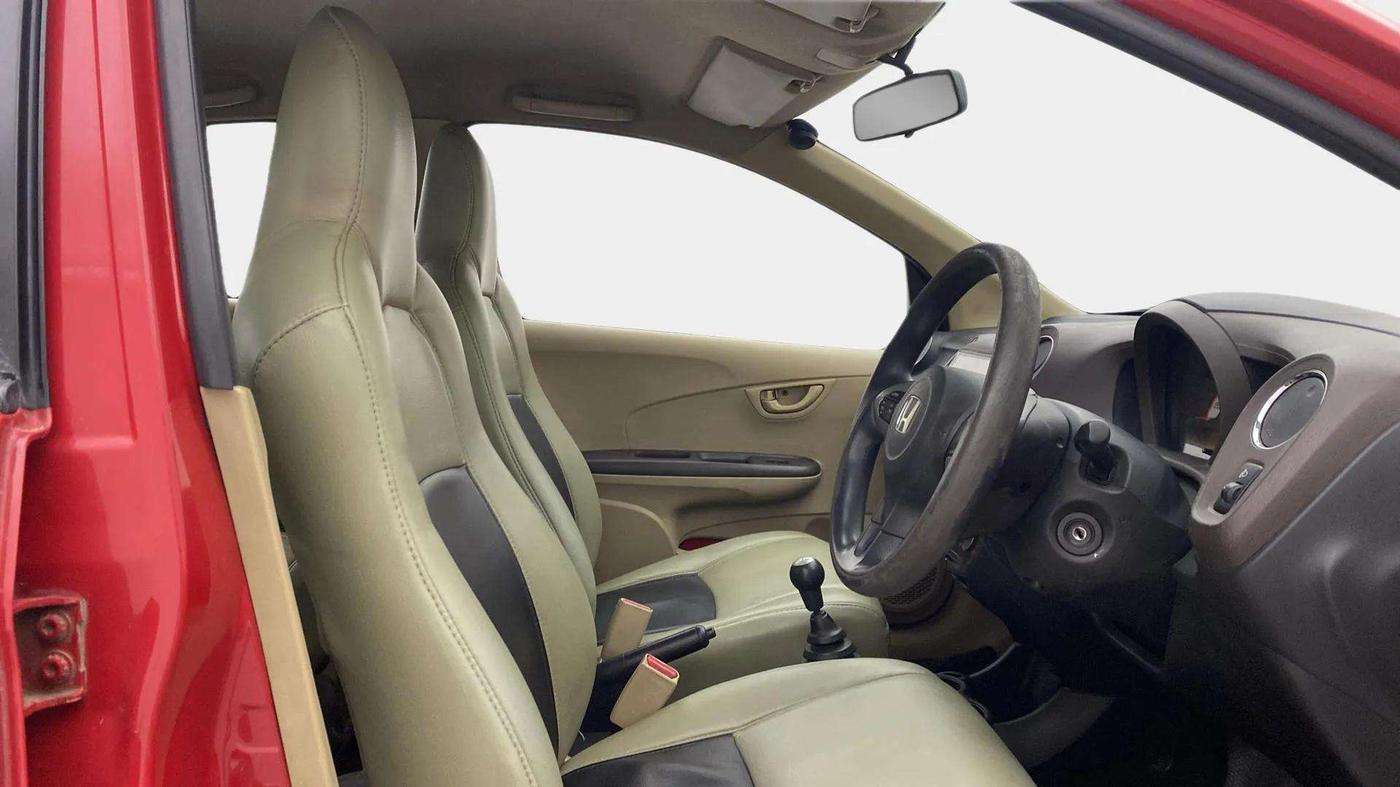 2013 Honda Brio S MT, Petrol, Manual, 34,471 km, Right Side Front Door Cabin