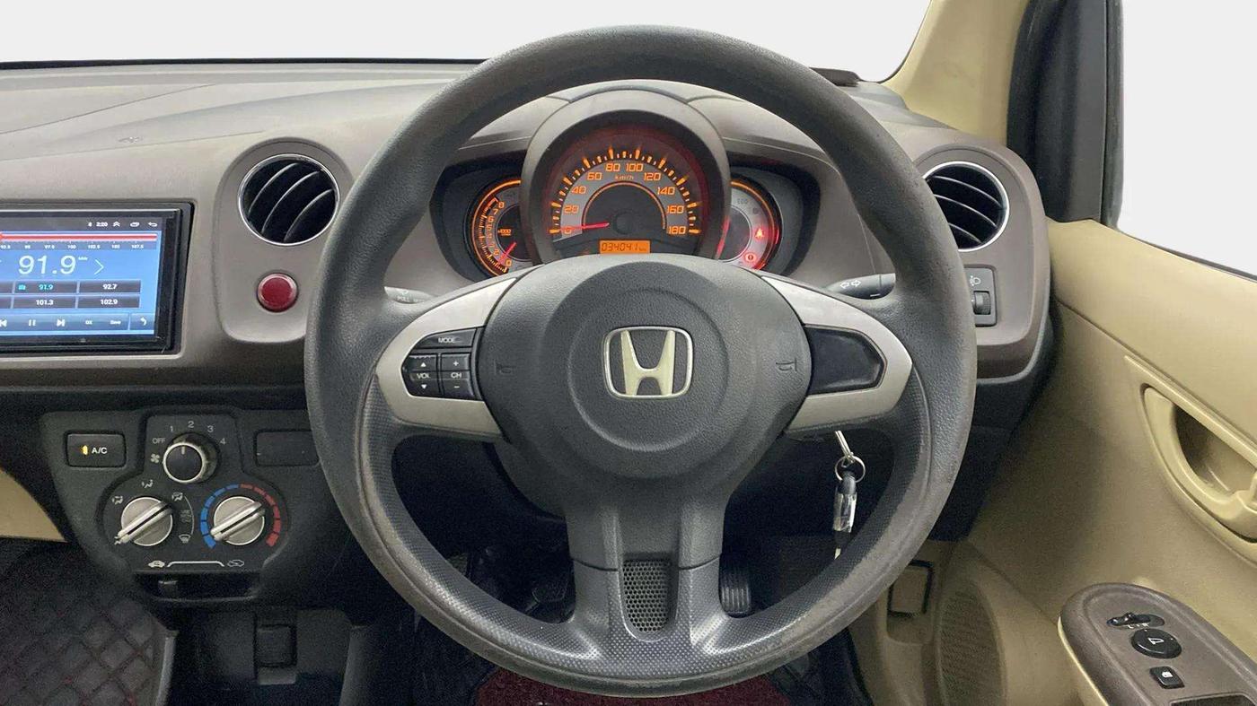 2013 Honda Brio S MT, Petrol, Manual, 34,471 km, Steering Wheel Close Up