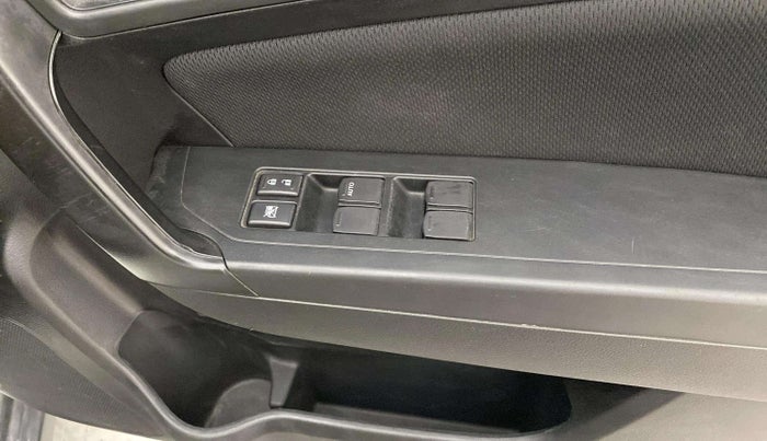 2022 Maruti Vitara Brezza VXI, Petrol, Manual, 35,370 km, Driver Side Door Panels Control