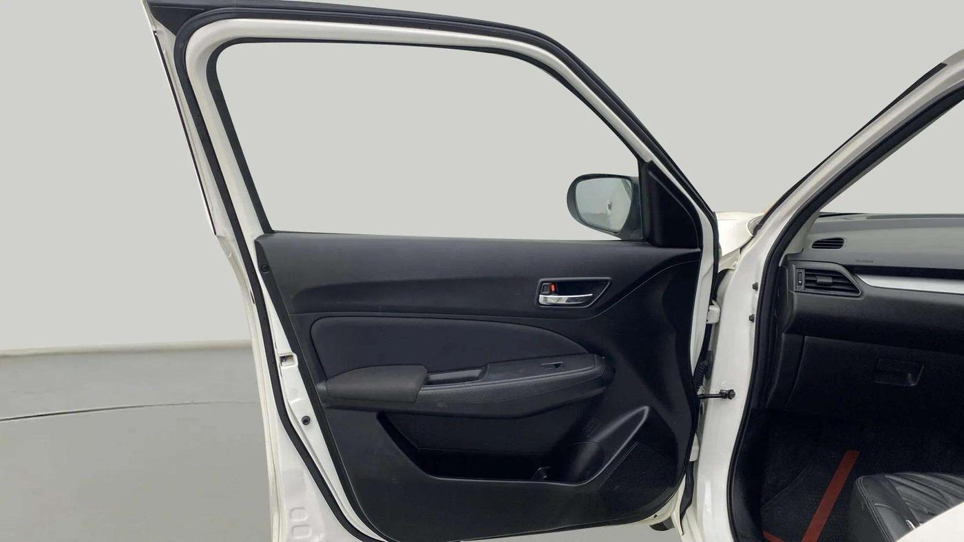 2023 Maruti Swift VXI AMT, Petrol, Automatic, 35,172 km, LHS Front Door