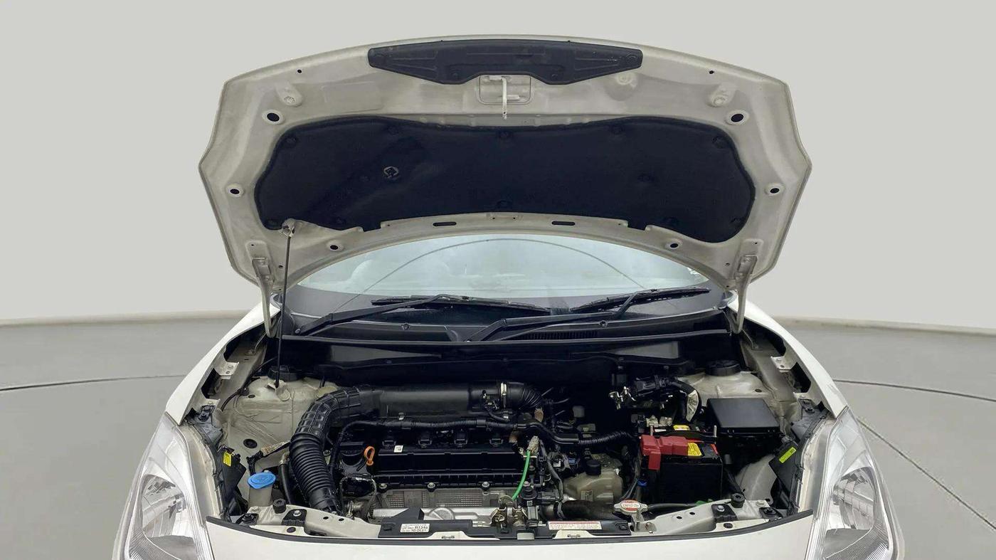 2023 Maruti Swift VXI AMT, Petrol, Automatic, 35,172 km, Open Bonet