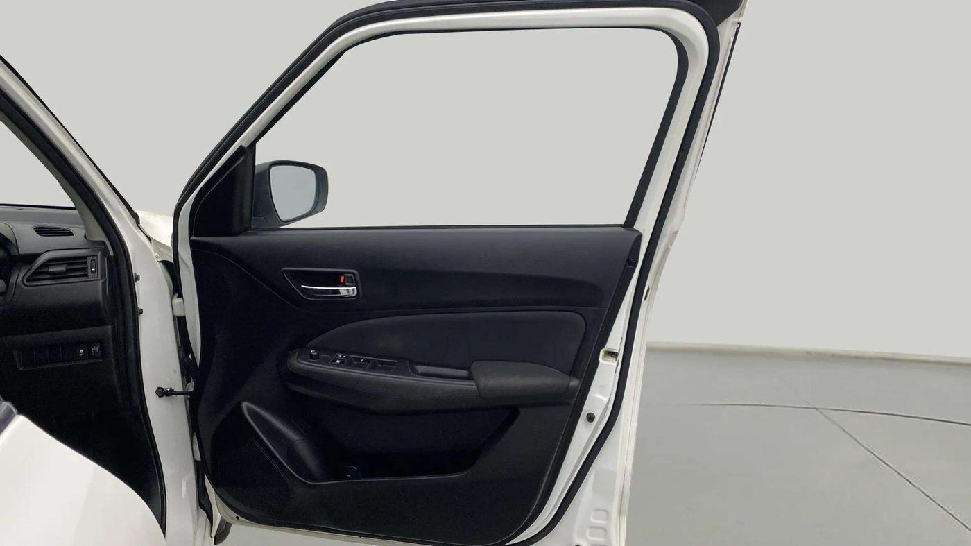 2023 Maruti Swift VXI AMT, Petrol, Automatic, 35,172 km, RHS Front Door