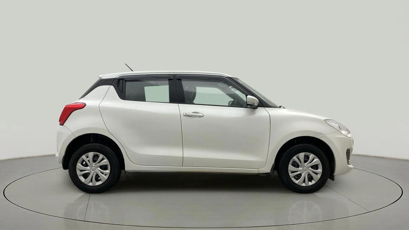 2023 Maruti Swift VXI AMT, Petrol, Automatic, 35,172 km, Right Side View