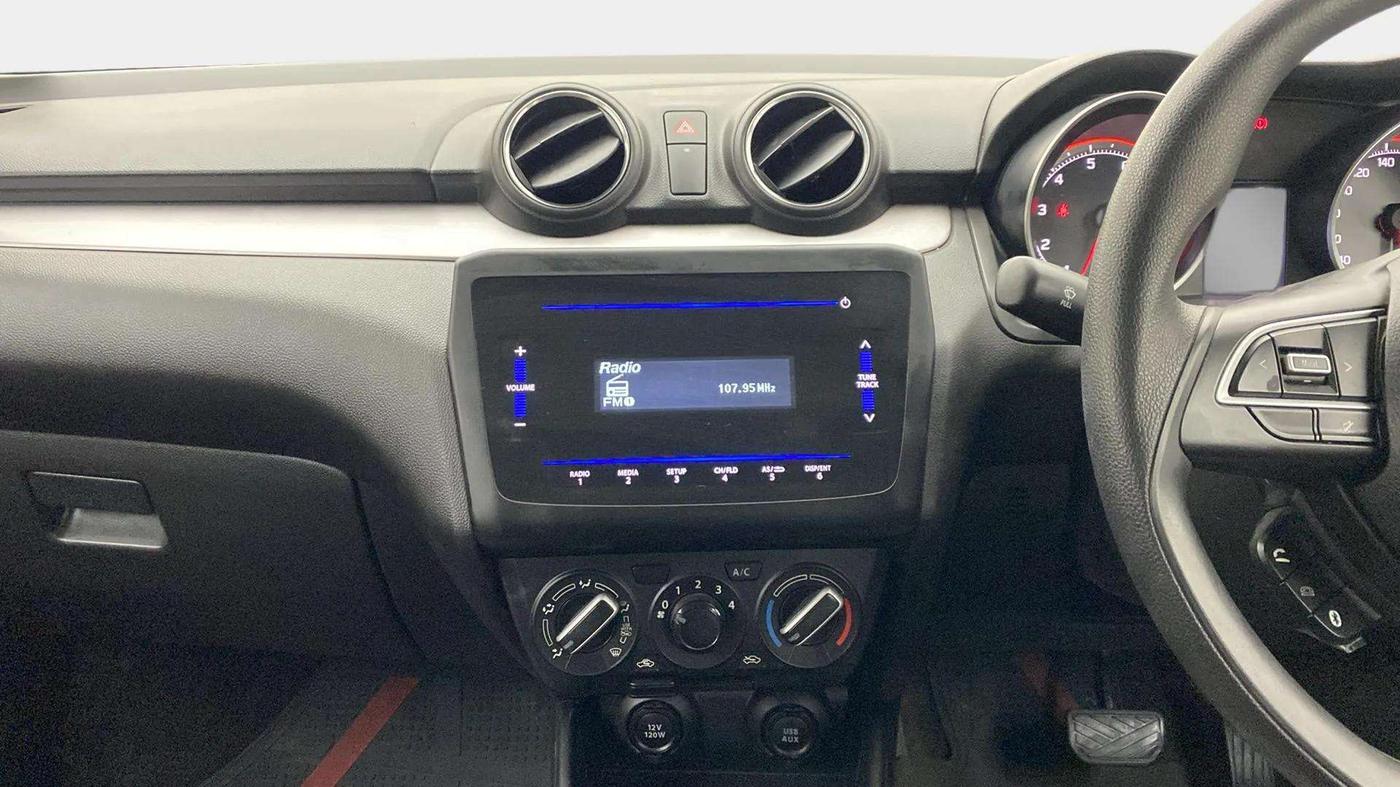 2023 Maruti Swift VXI AMT, Petrol, Automatic, 35,172 km, Air Conditioner