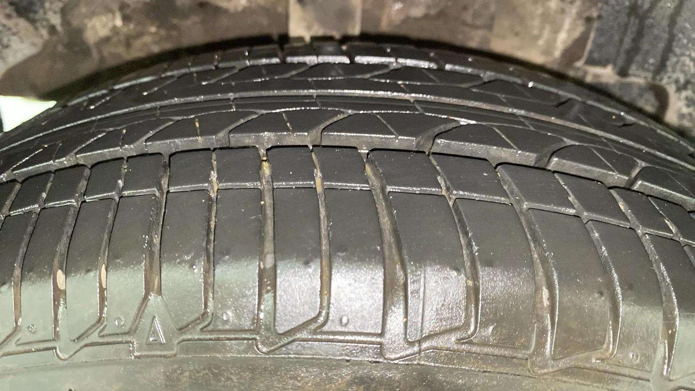 2017 Tata TIGOR XZ (O) PETROL, Petrol, Manual, 65,701 km, Right Rear Tyre Tread