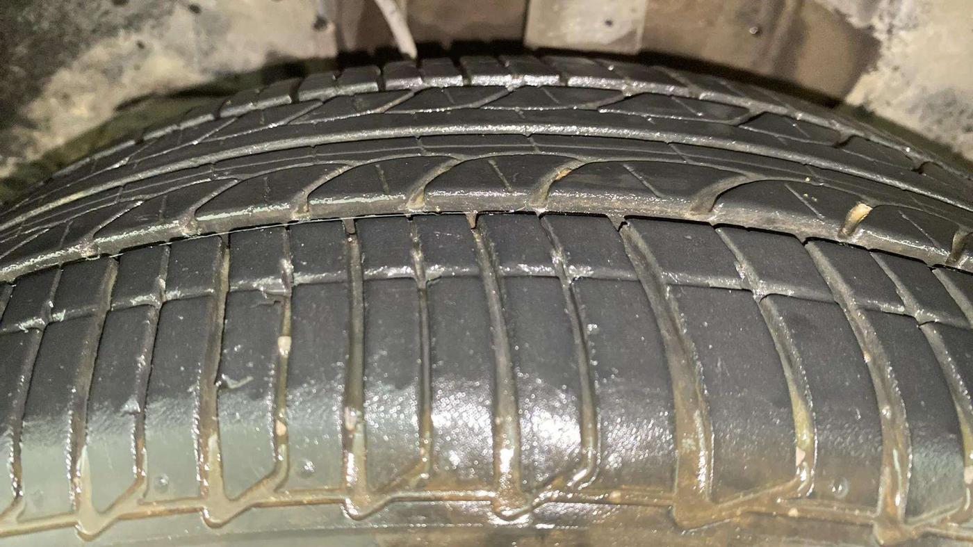 2017 Tata TIGOR XZ (O) PETROL, Petrol, Manual, 65,701 km, Left Front Tyre Tread