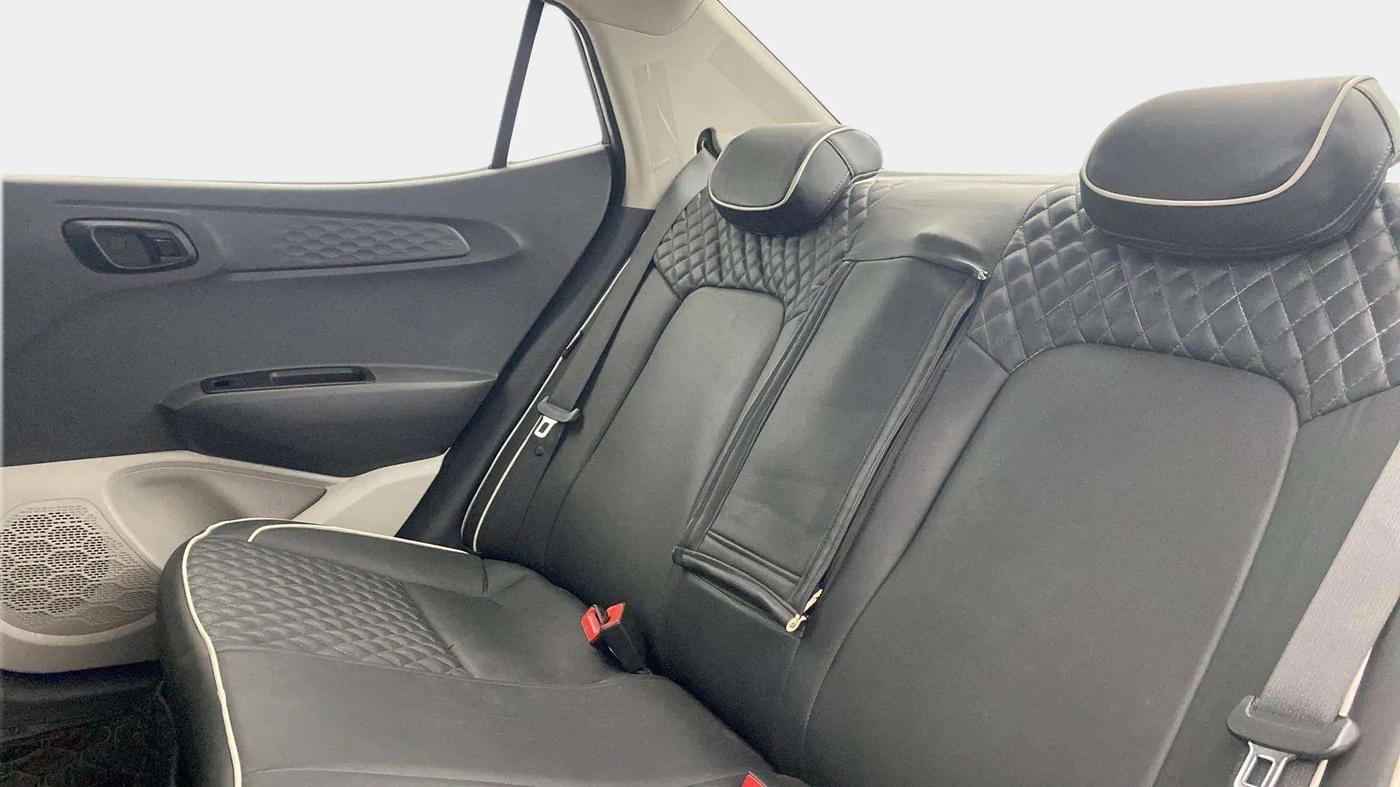2020 Hyundai AURA S 1.2, Petrol, Manual, 20,807 km, Right Side Rear Door Cabin