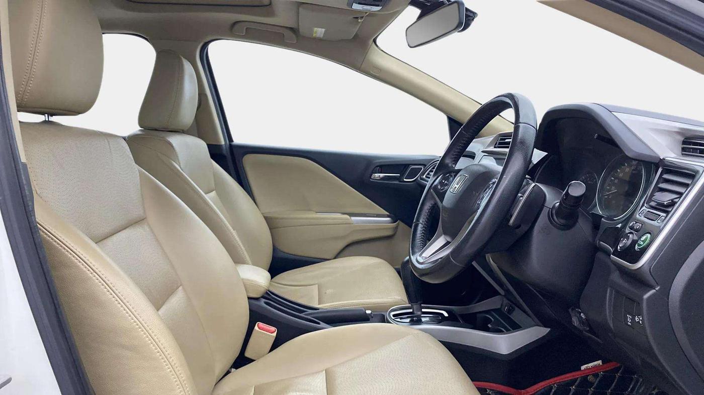 2017 Honda City 1.5L I-VTEC ZX CVT, Petrol, Automatic, 70,853 km, Right Side Front Door Cabin