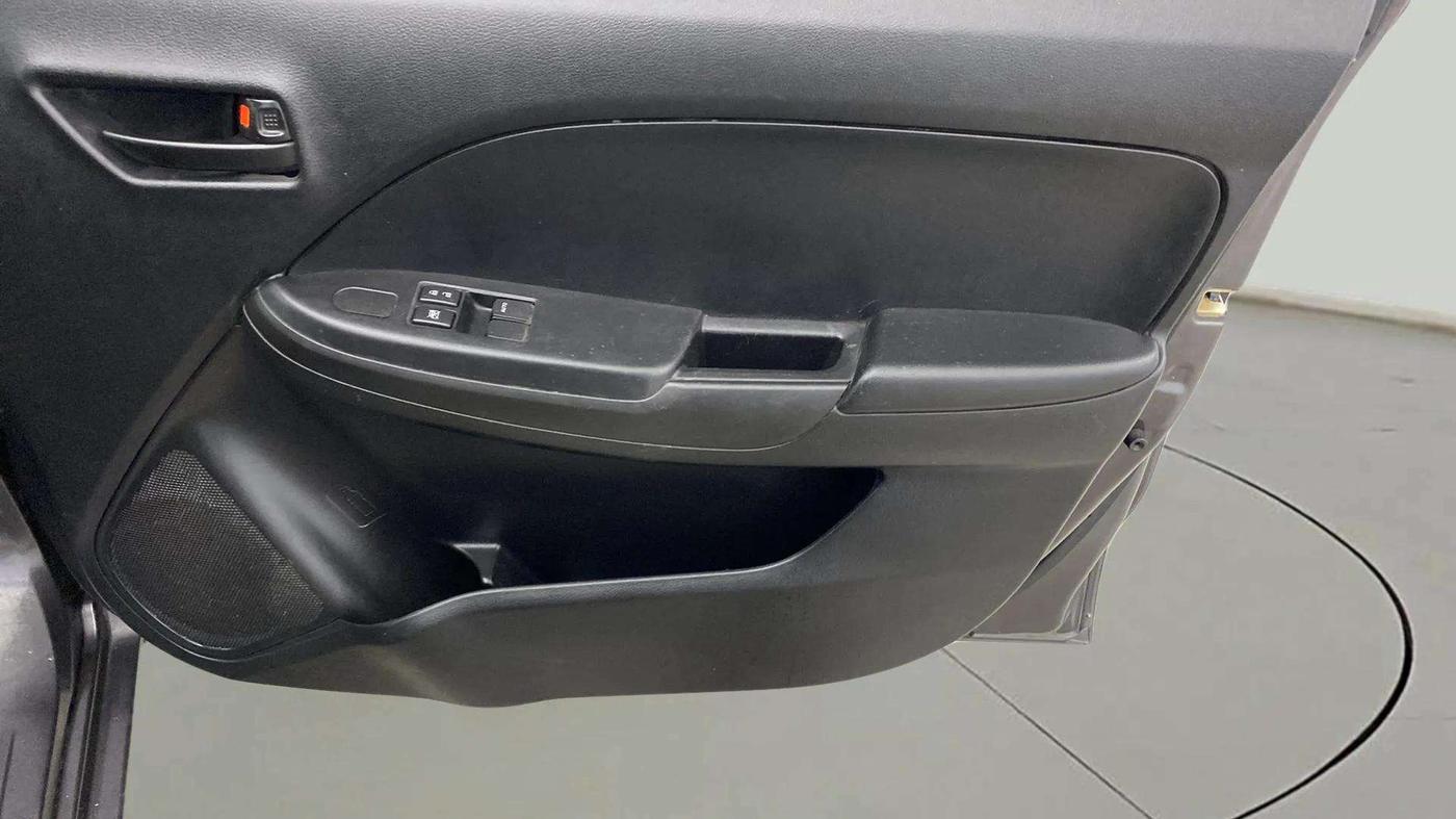 2017 Maruti Baleno SIGMA PETROL 1.2, Petrol, Manual, 60,929 km, Driver Side Door Panels Control