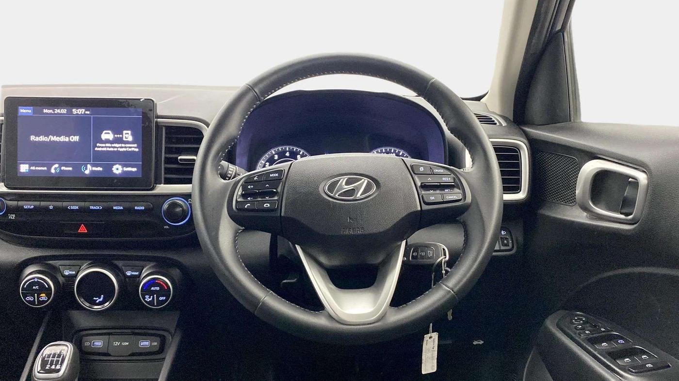 2021 Hyundai VENUE SX 1.0 TURBO IMT, Petrol, Manual, 24,616 km, Steering Wheel Close Up