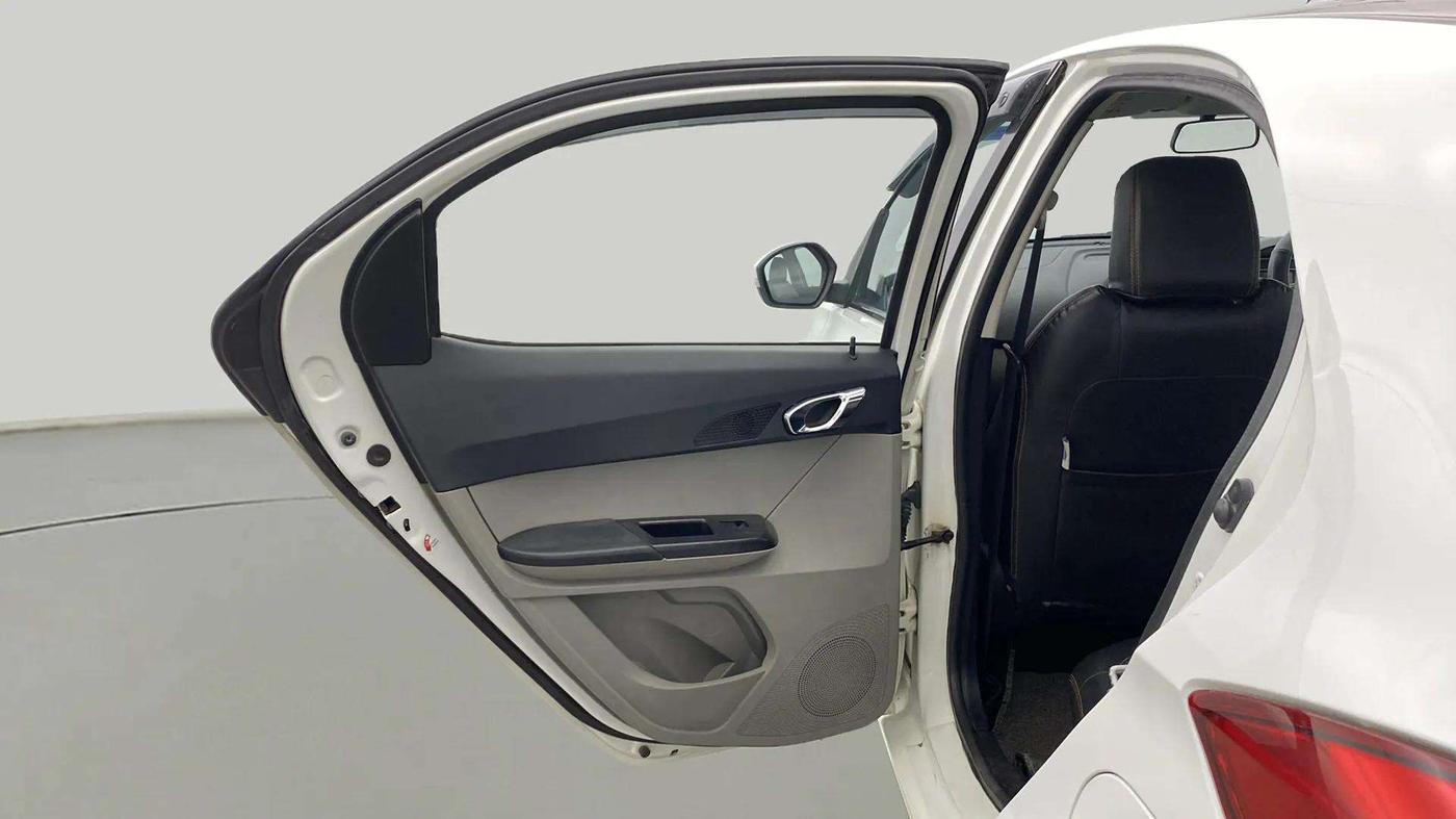 2019 Tata Tiago XZ PLUS PETROL, Petrol, Manual, 43,191 km, LHS Rear Door