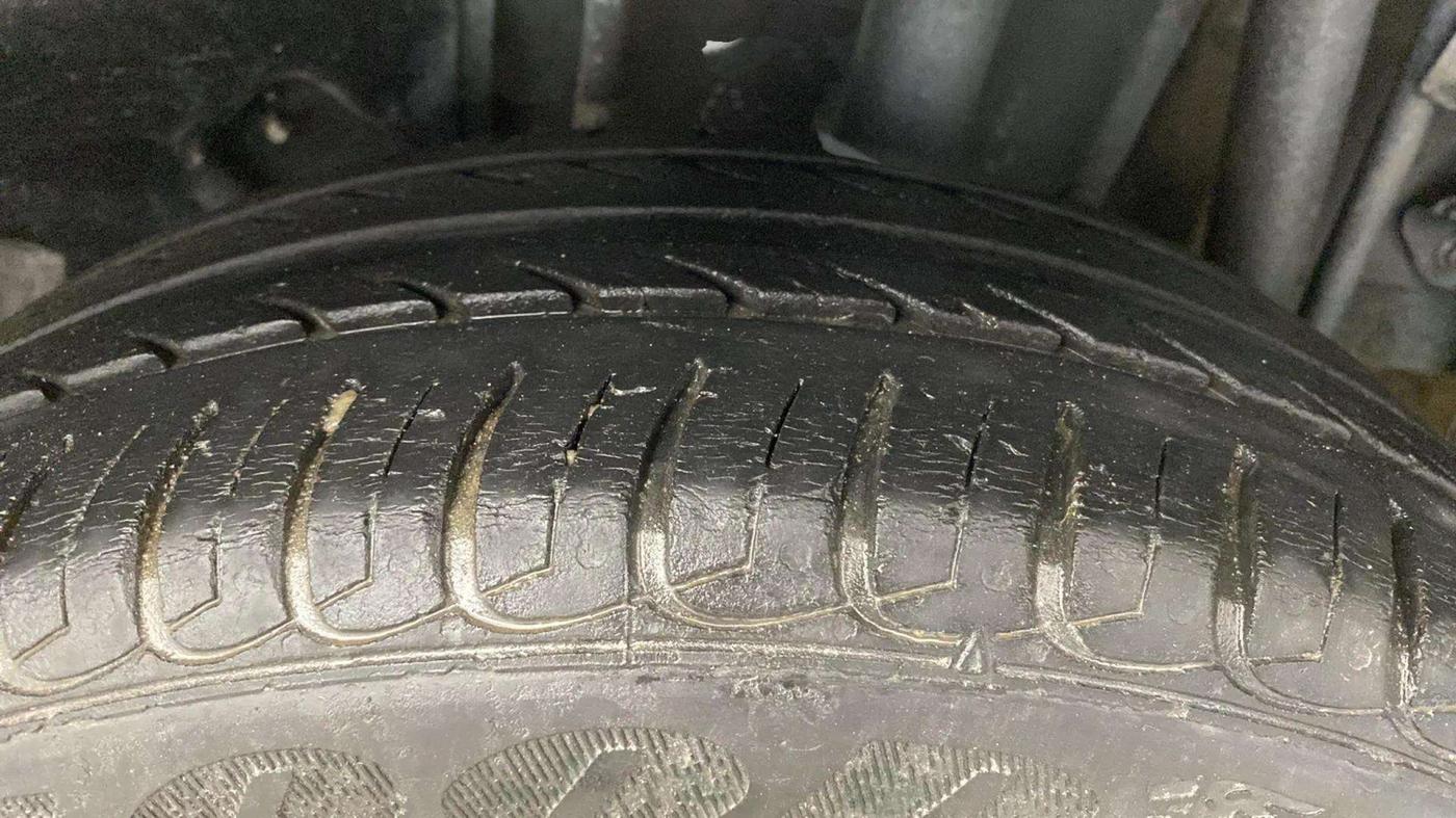 2019 Tata Tiago XZ PLUS PETROL, Petrol, Manual, 43,191 km, Left Rear Tyre Tread