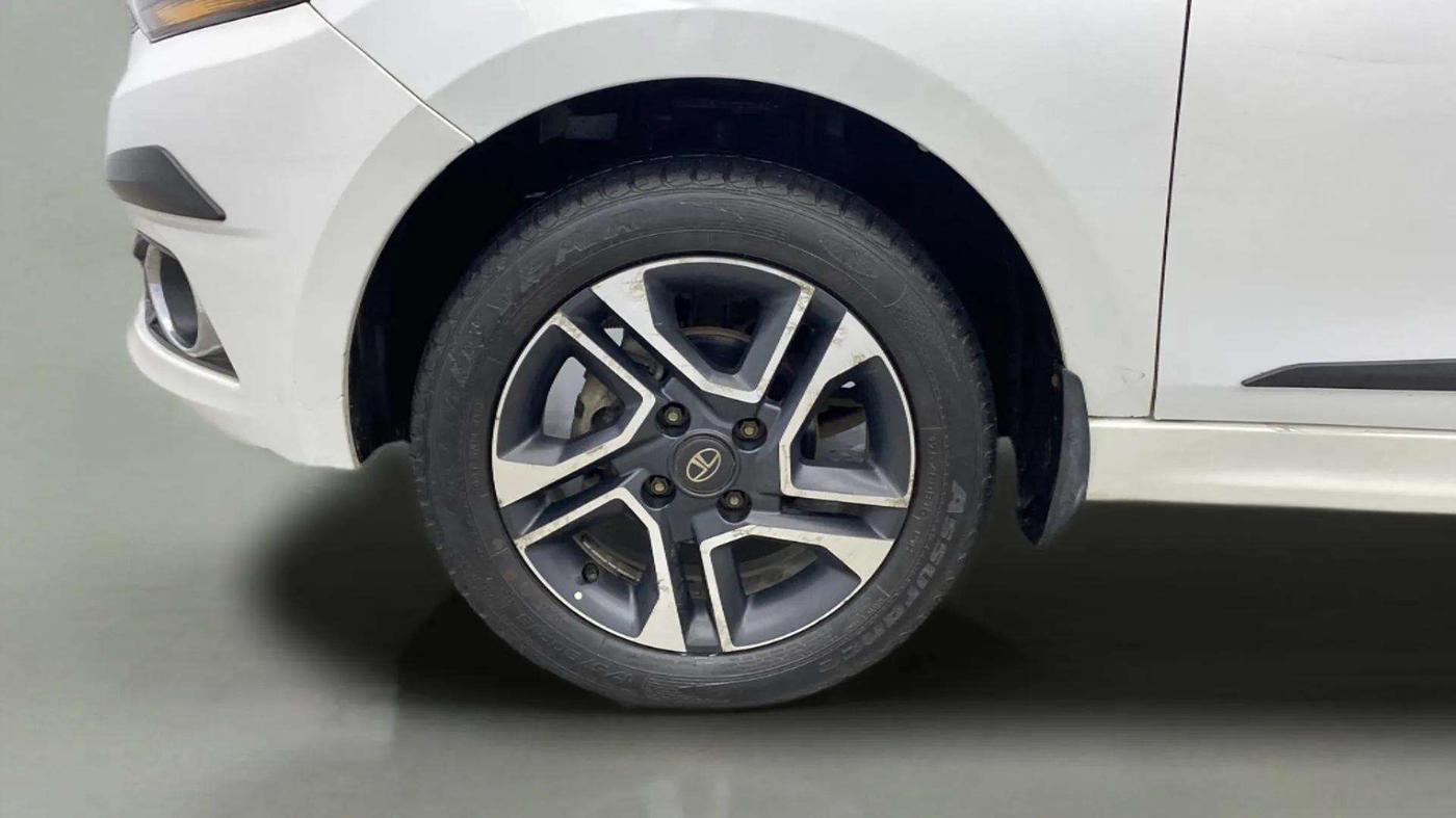 2019 Tata Tiago XZ PLUS PETROL, Petrol, Manual, 43,191 km, Left Front Wheel