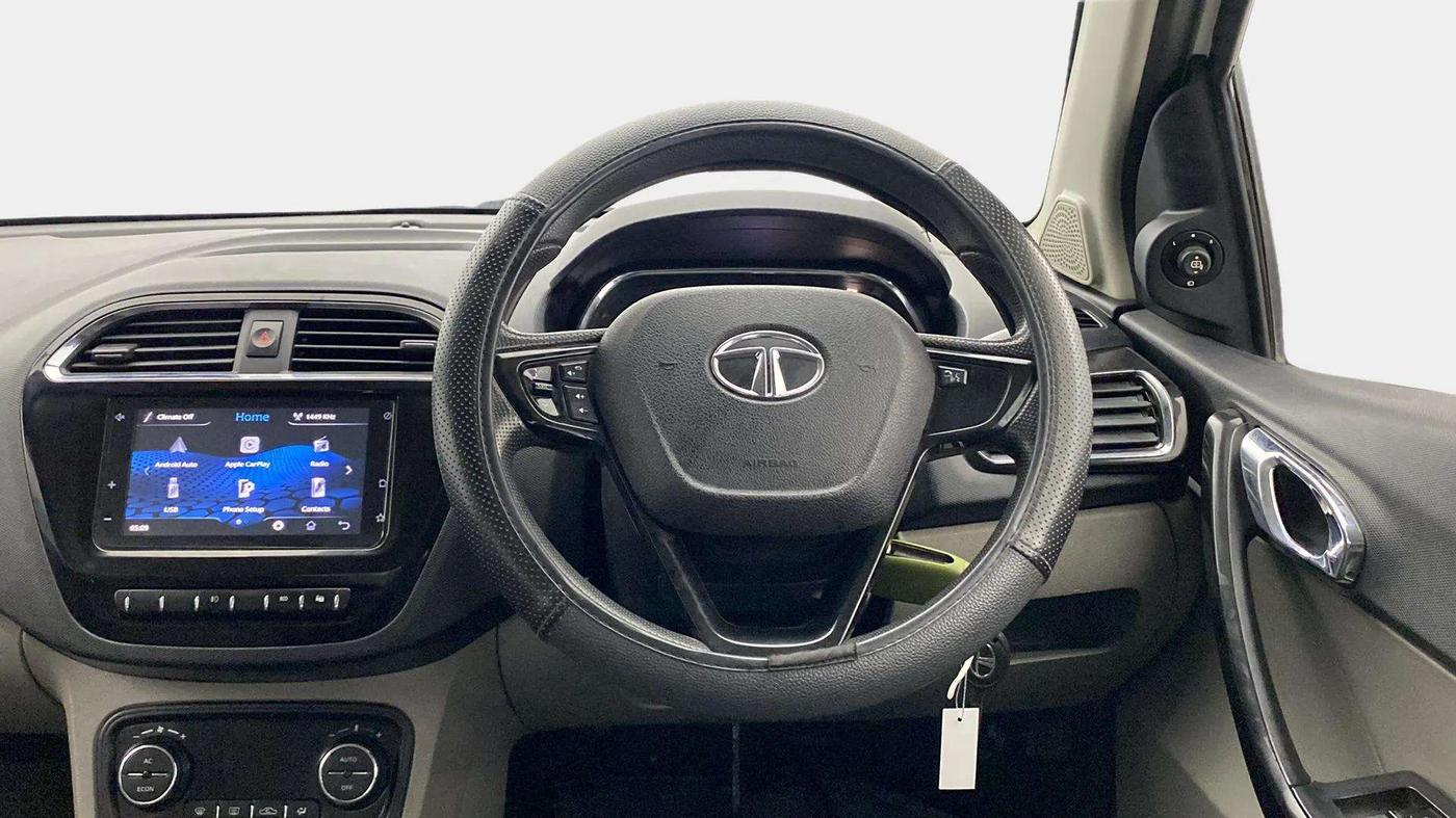 2019 Tata Tiago XZ PLUS PETROL, Petrol, Manual, 43,191 km, Steering Wheel Close Up