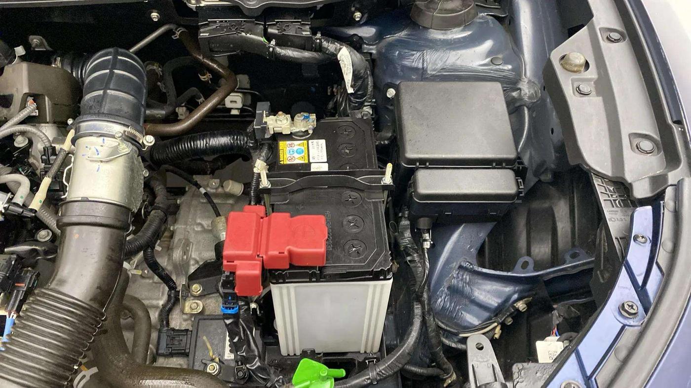 2023 Maruti FRONX ALPHA 1.0L TURBO 6 AT, Petrol, Automatic, 6,195 km, Engine View - Left