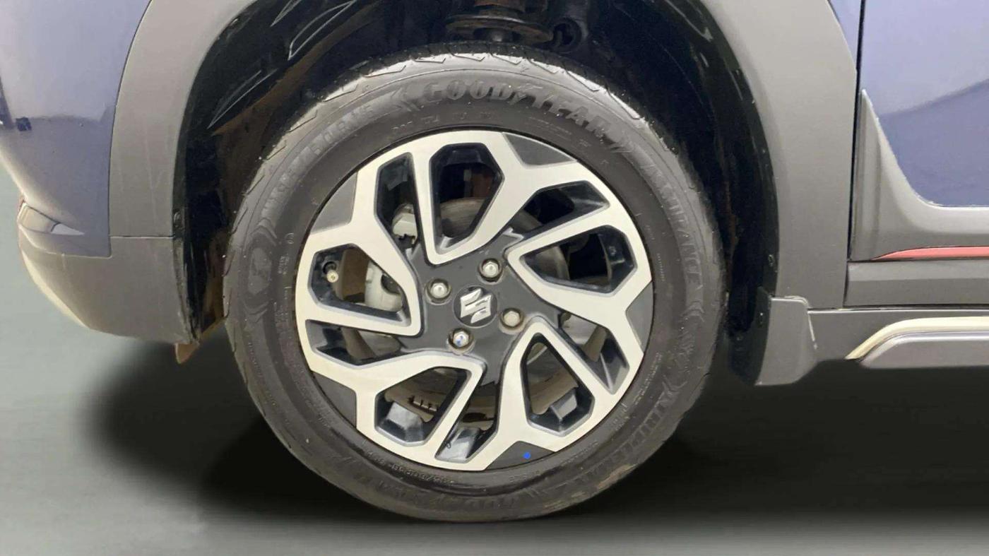 2023 Maruti FRONX ALPHA 1.0L TURBO 6 AT, Petrol, Automatic, 6,195 km, Left Front Wheel