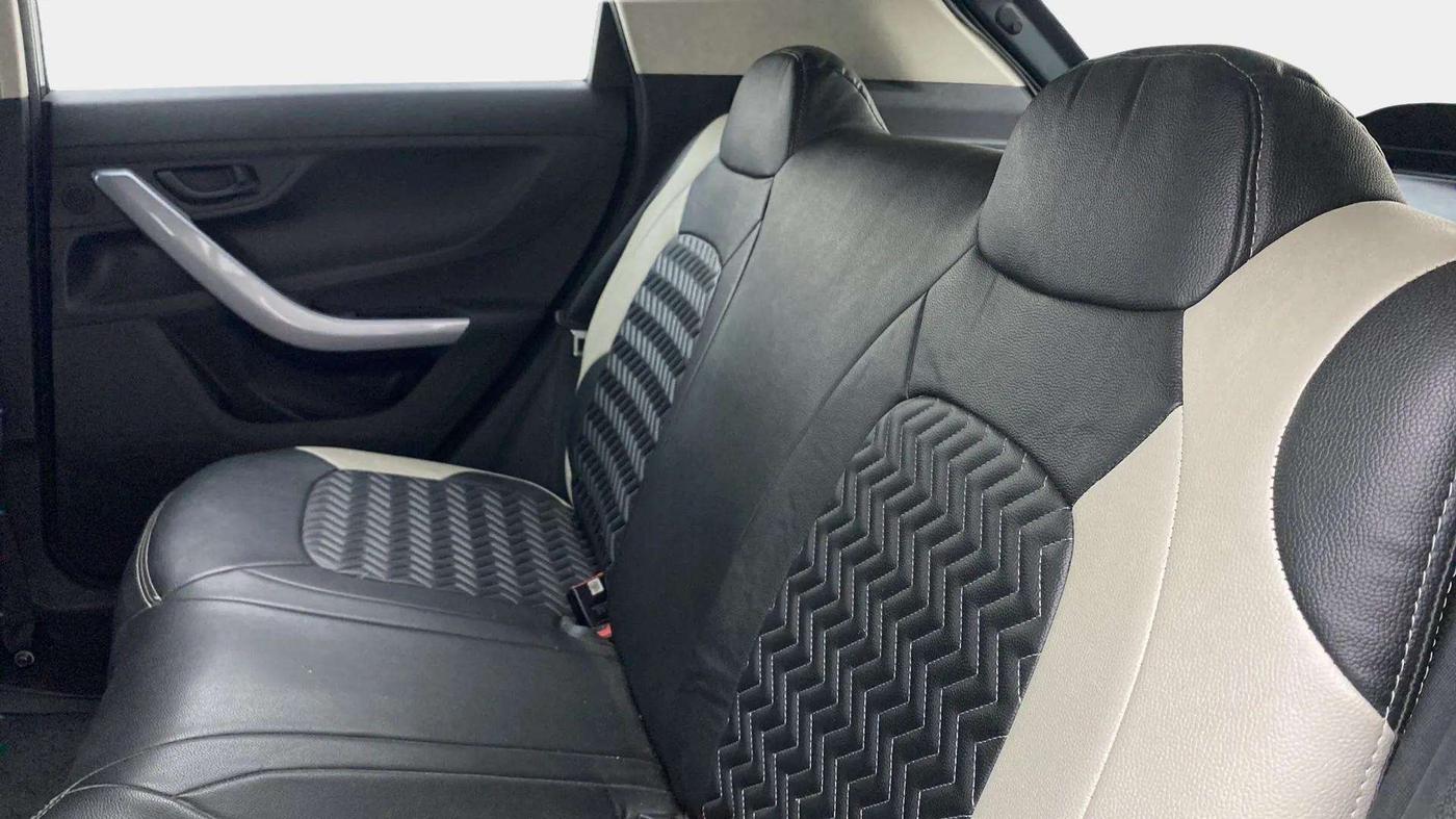 2022 Tata NEXON XMA PLUS SUNROOF PETROL, Petrol, Automatic, 28,864 km, Right Side Rear Door Cabin