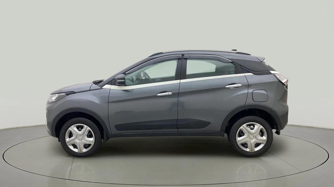 2022 Tata NEXON XMA PLUS SUNROOF PETROL, Petrol, Automatic, 28,864 km, Left Side