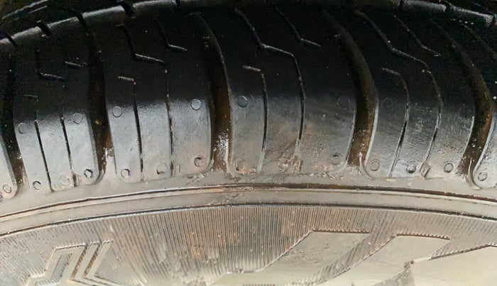 2013 Hyundai i10 MAGNA 1.2, Petrol, Manual, 82,775 km, Left Rear Tyre Tread