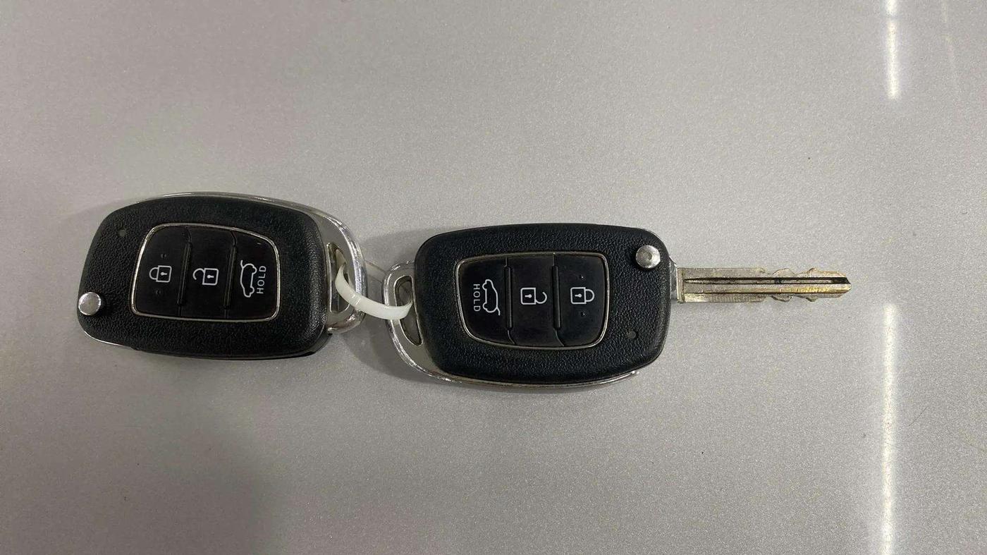 2015 Hyundai Creta S 1.6 PETROL, Petrol, Manual, 37,028 km, Key Close Up