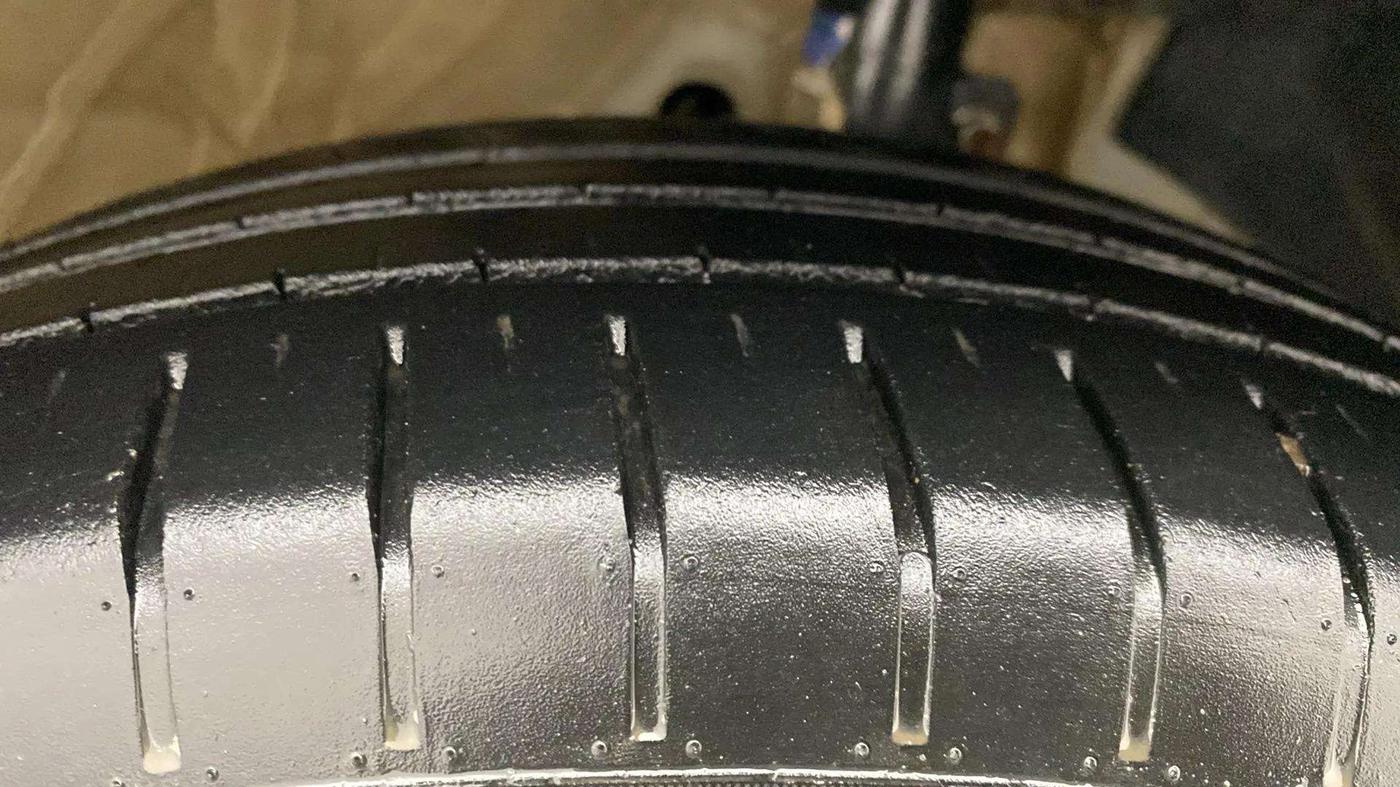 2022 Maruti Swift ZXI PLUS, Petrol, Manual, 31,343 km, Left Front Tyre Tread