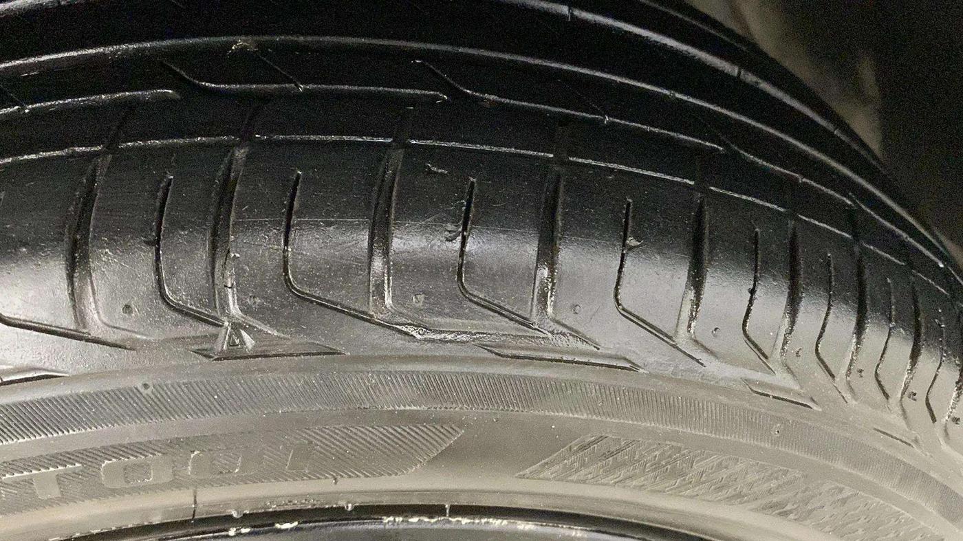 2022 Tata NEXON XM PETROL, Petrol, Manual, 36,084 km, Right Front Tyre Tread