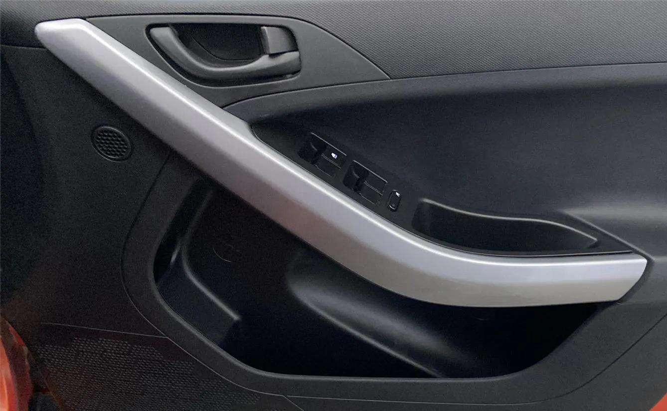 2022 Tata NEXON XM PETROL, Petrol, Manual, 36,084 km, Driver Side Door Panels Control