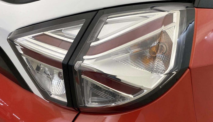 2022 Tata NEXON XM PETROL, Petrol, Manual, 36,084 km, Right tail light - Minor scratches