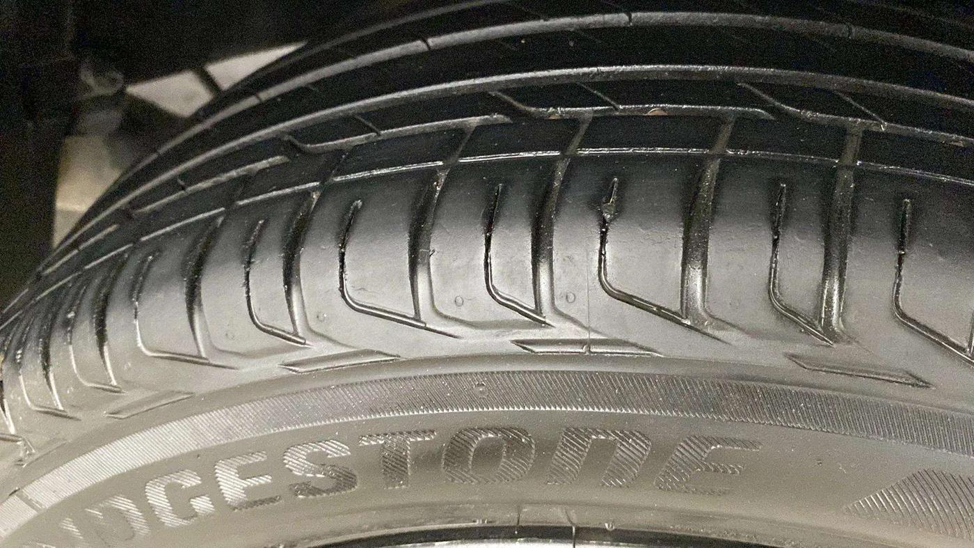2022 Tata NEXON XM PETROL, Petrol, Manual, 36,084 km, Right Rear Tyre Tread