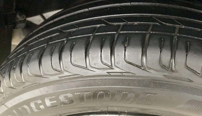 2022 Tata NEXON XM PETROL, Petrol, Manual, 36,084 km, Right Rear Tyre Tread