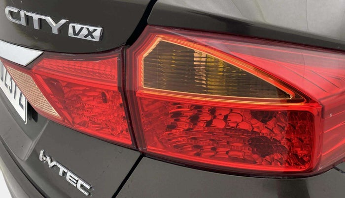 2016 Honda City 1.5L I-VTEC VX CVT, Petrol, Automatic, 60,751 km, Right tail light - Minor scratches