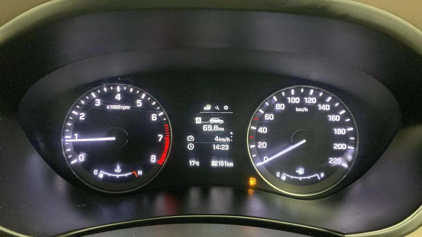 2017 Hyundai Elite i20 ASTA 1.2 (O), Petrol, Manual, 32,176 km, Odometer Image