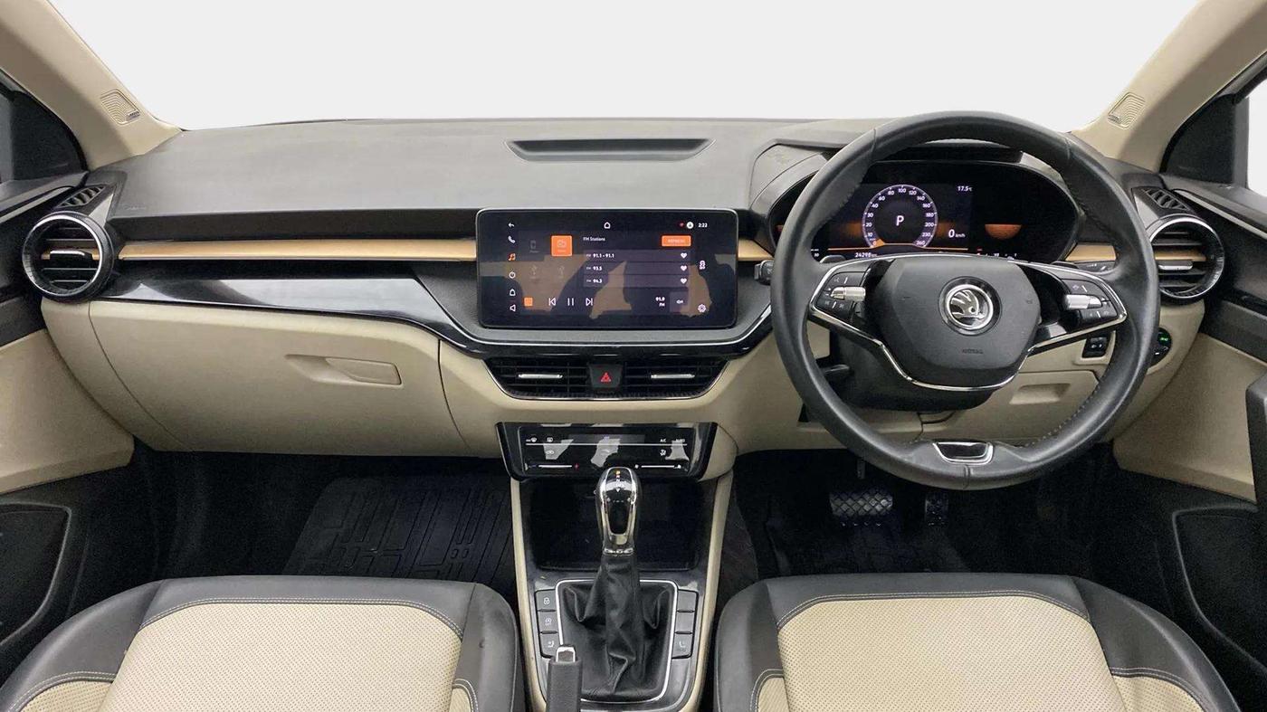 2022 Skoda SLAVIA STYLE 1.0L TSI AT, Petrol, Automatic, 24,676 km, Dashboard
